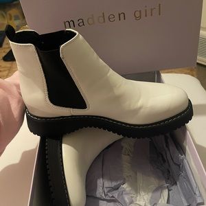 Madden Girl white and black boots 9.5